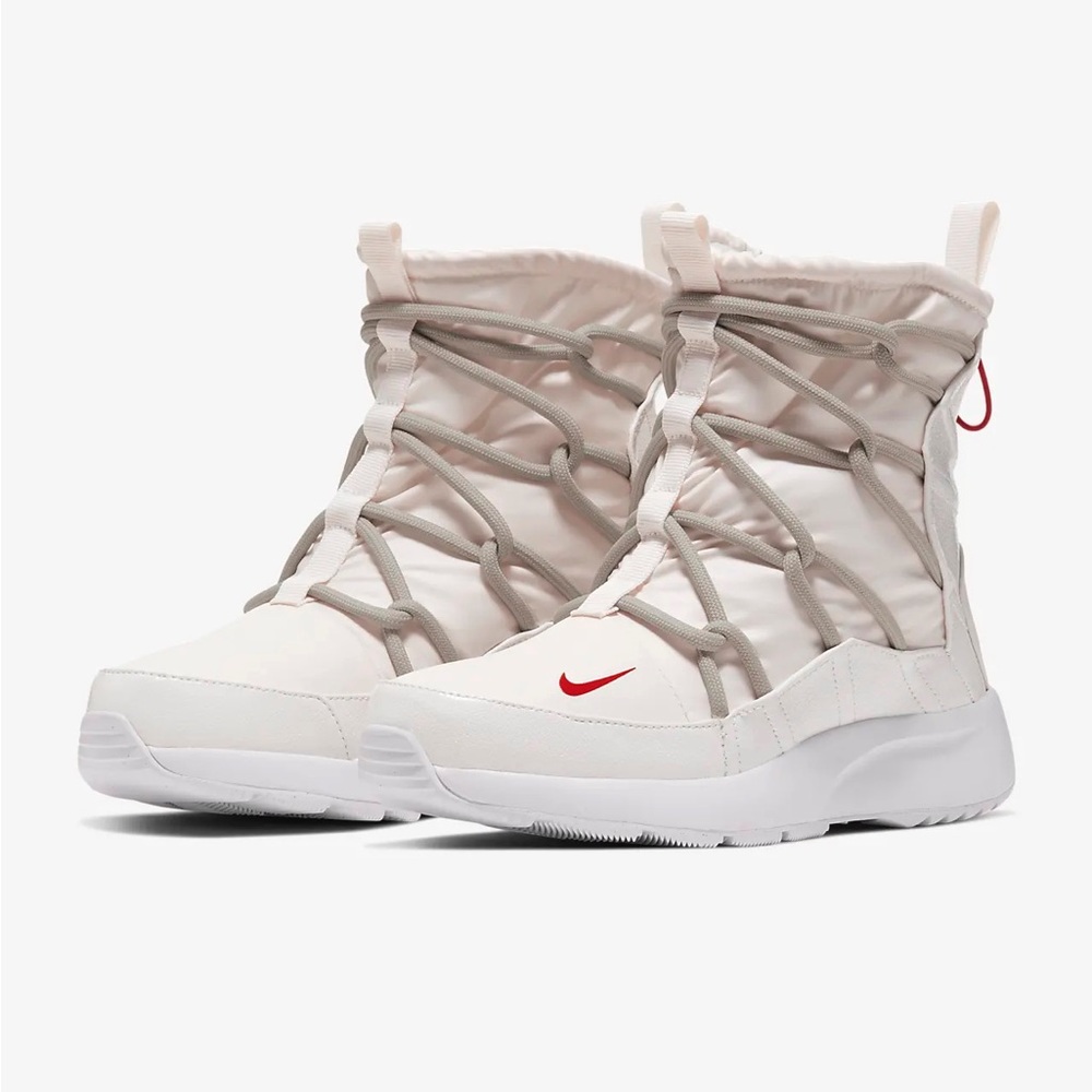 Nike Tanjun High Rise Boots